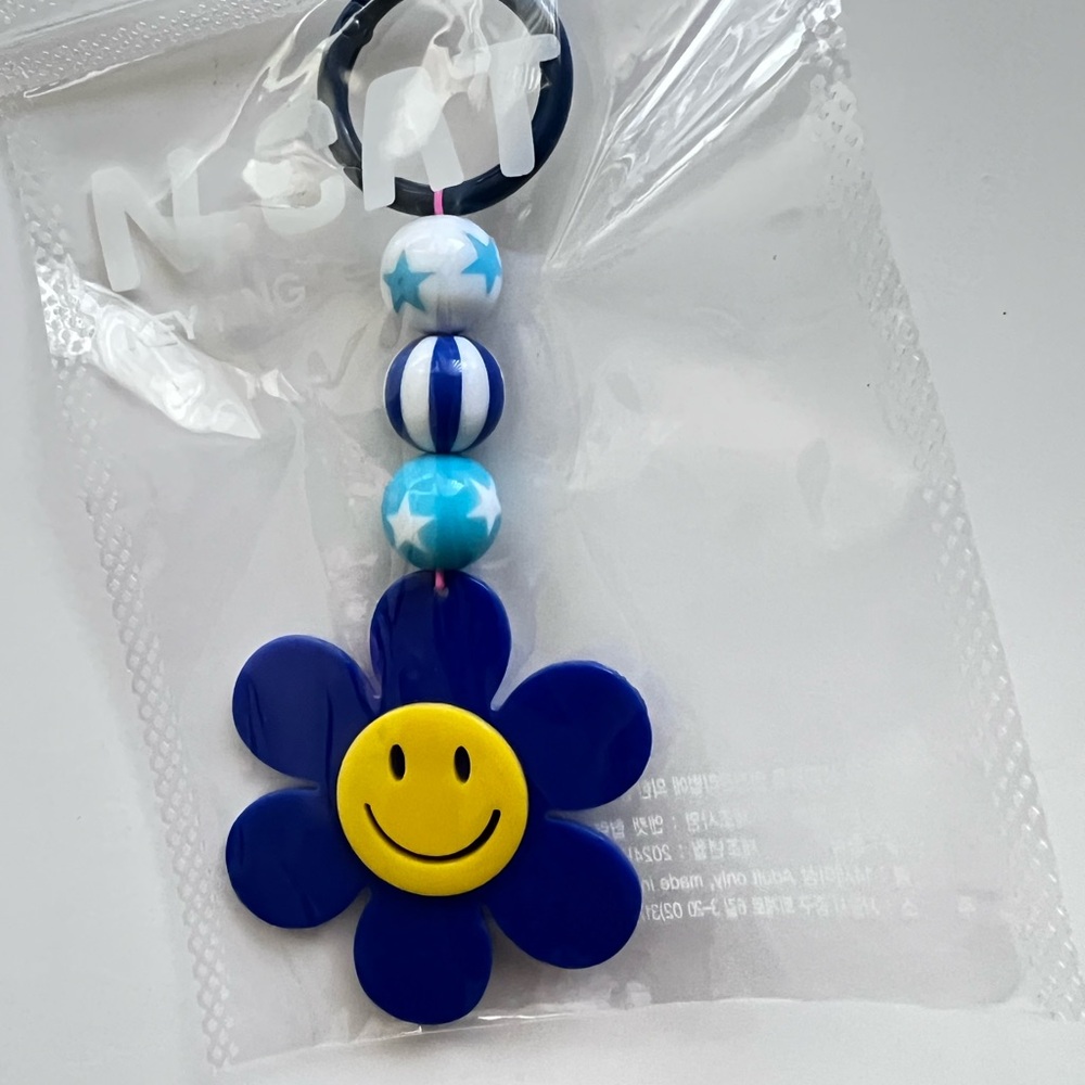 NEW Blue Happy Face Key Ring  with Beads